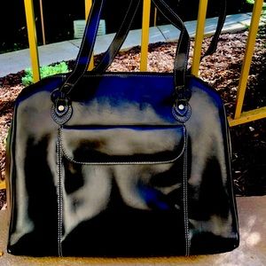 Get your lightly used or newbrand-name pocketbooks for this fall!